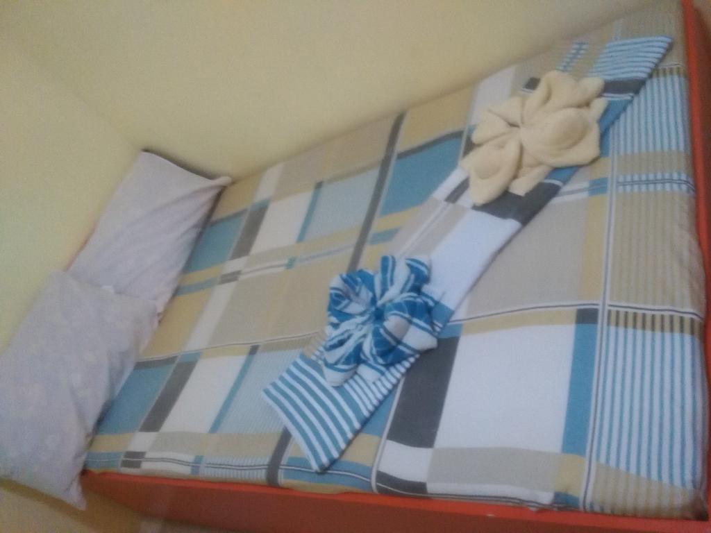 Aranas-Carillo Travellers Inn Kalibo Δωμάτιο φωτογραφία